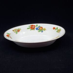 Vintage Johnson Bros Pareek Oval Serving Bowl Dish. 10x7.5". Made in England.